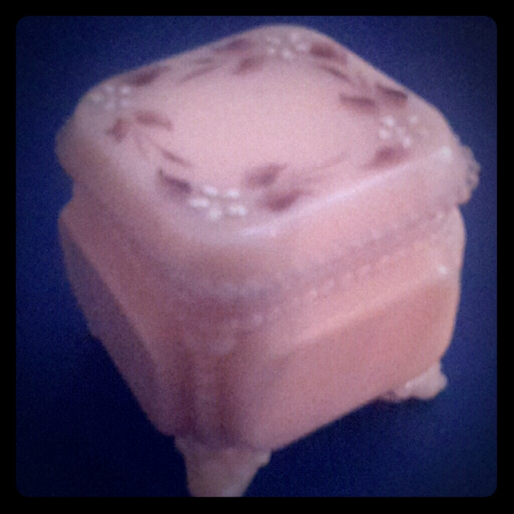 Small dresser box
